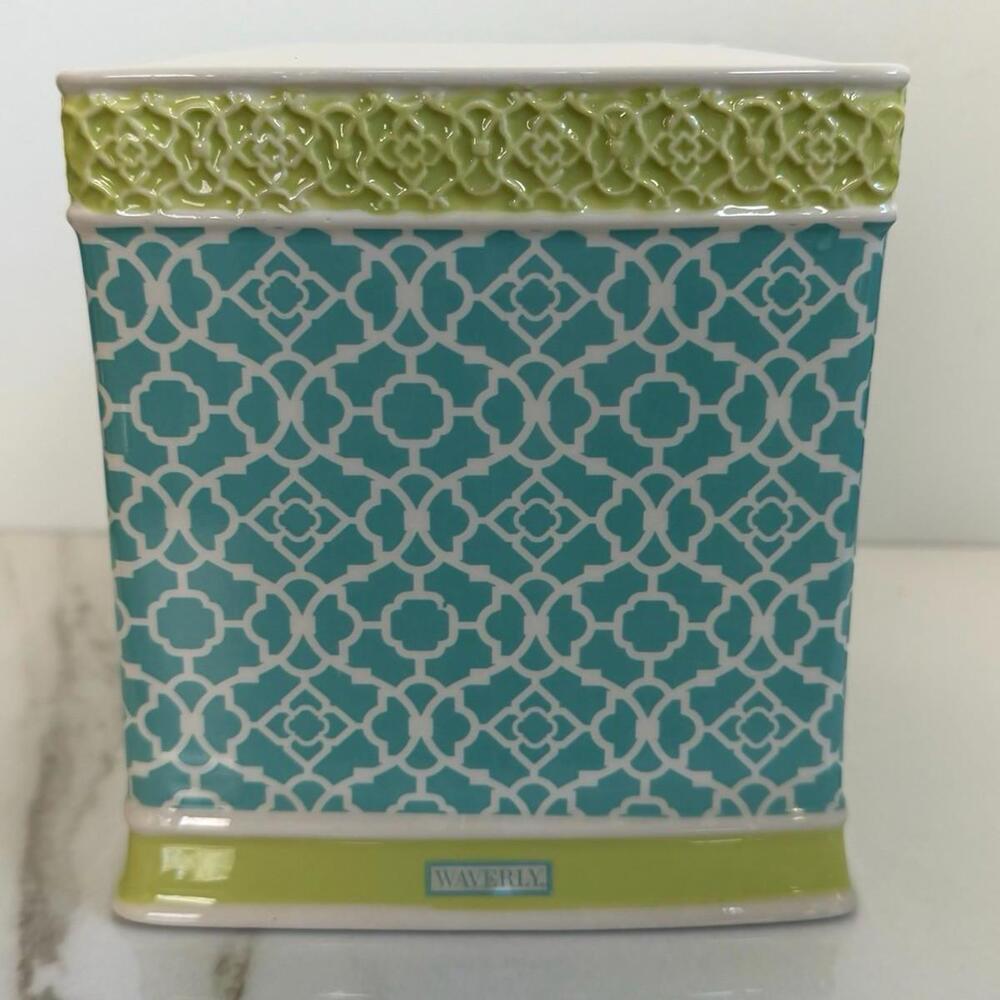 Waverly Porcelain Tissue Box Cover Holder Blue and White Chinoiserie - Picture 8 of 11